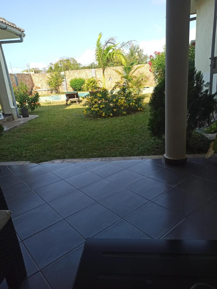 Lisa Mari Hotel Mombasa Exterior photo